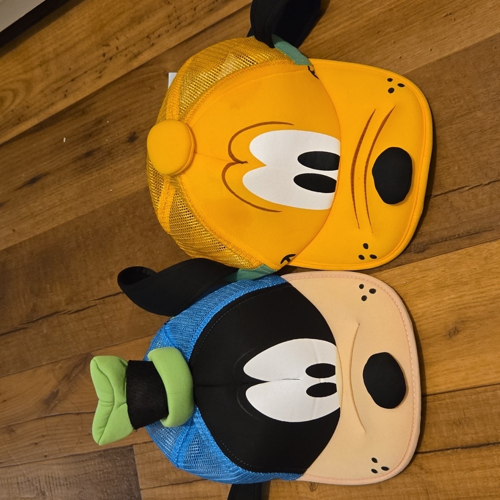 Disney Cap Goofy And Plutos Both - Picture 1 of 8